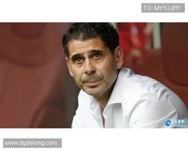 足球明星耶罗近况揭秘：重返赛场后的新挑战与生活点滴