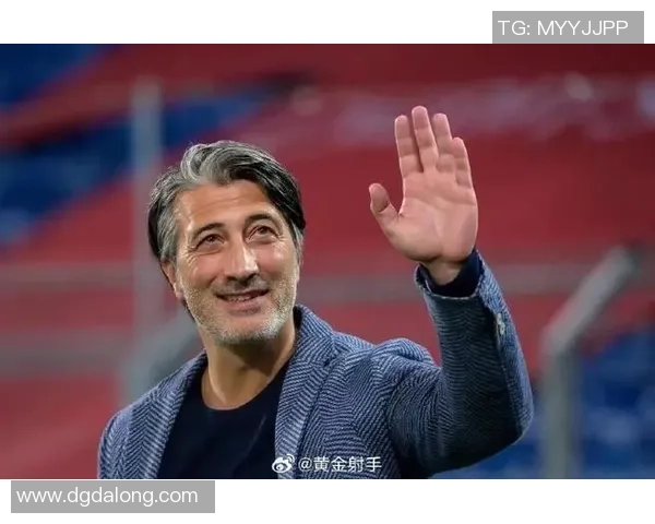 足球明星金卡真黄金的魅力与价值探秘，收藏爱好者的最佳选择与投资机会