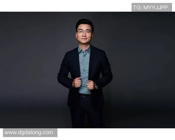 黄伟专访：从青涩少年到篮球巨星的成长之路回顾